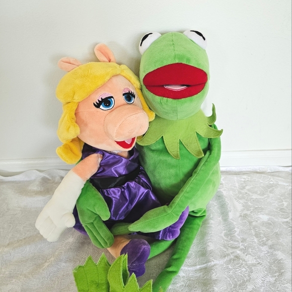Disney Miss Piggy & Kermit the Frog Muppets Stuffies- EUC! - Picture 10 of 16